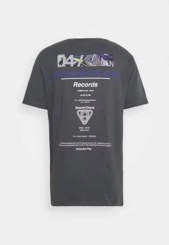 Pier One Hombre Camiseta Estampada - Dark Grey -Ofertas Pier One Tienda f464e048ed9e49a2b2d1fbcc1f3bfbfe